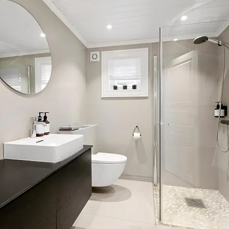 Idyllic At Strandafjellet Странда