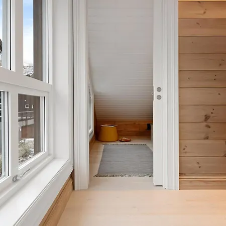 Idyllic At Strandafjellet Stranda (More og Romsdal)