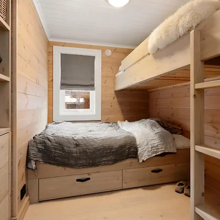 Idyllic At Strandafjellet Lejlighed